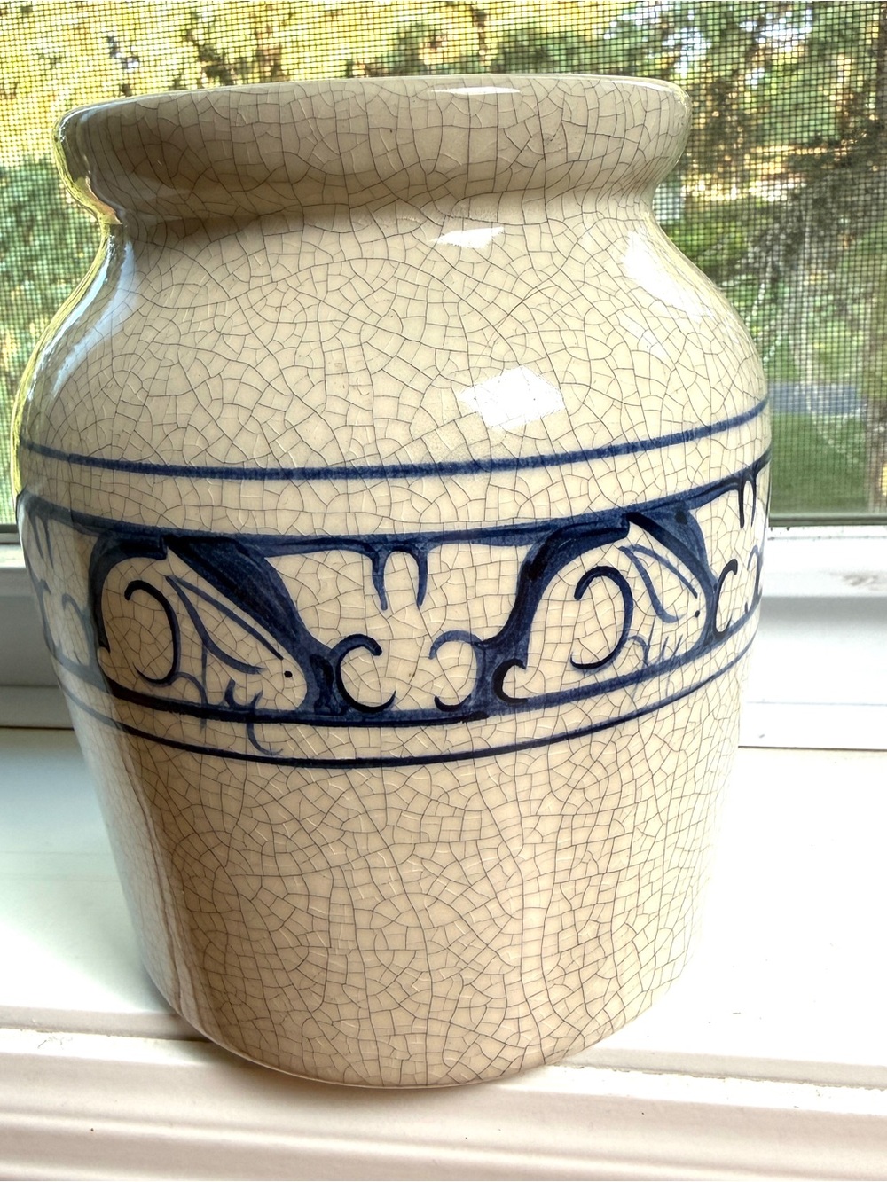 Vintage Dedham Pottery Rabbit Potting Shed Bunny 1993 6” Vase Pot Crackle Glaze